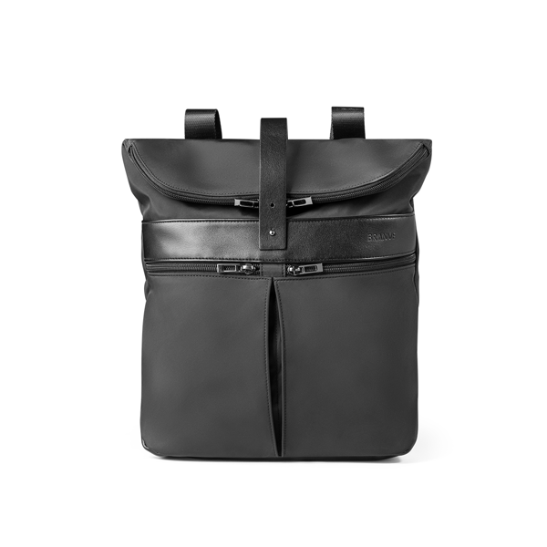 ROVER BACKPACK. Versatile backpack adaptable to any look due to its modern and light material: microfibre.
